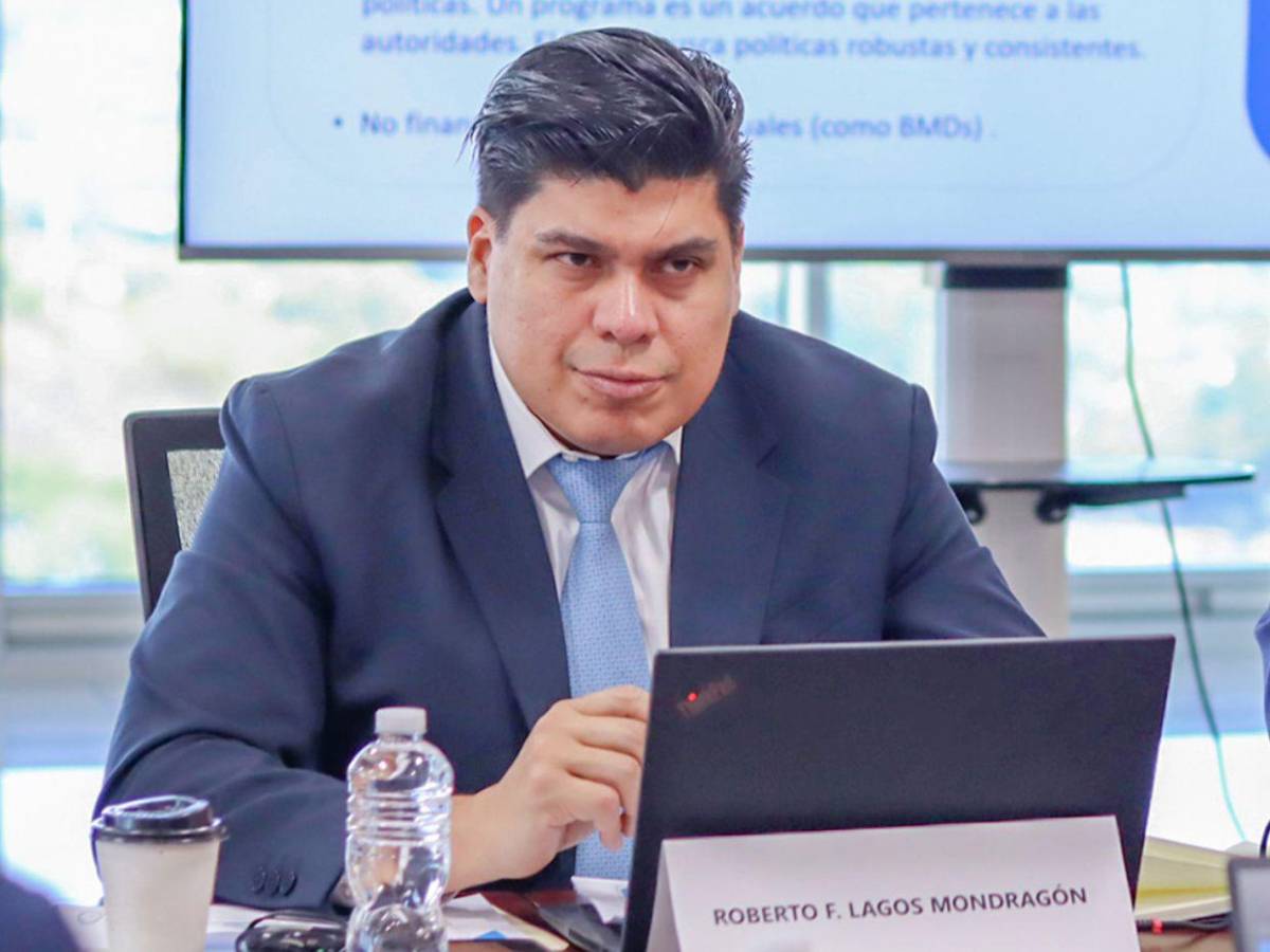 Los funcionarios con mejor salario en el gobierno de Nasry Asfura