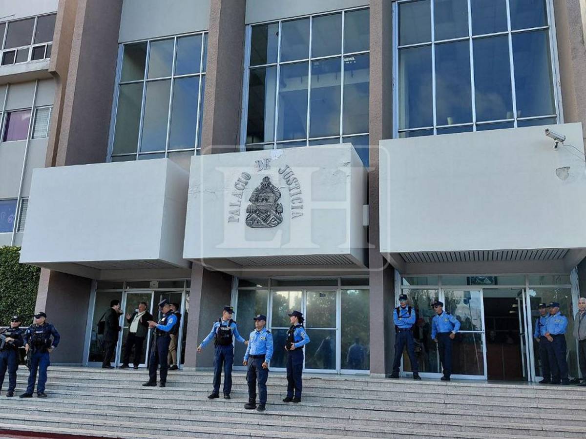 De prisa y otros relajados: acusados por Chequesol comparecen a audiencia inicial