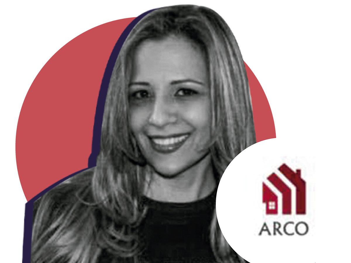 Vika Martel, asesor inmobiliario de Grupo Arco.