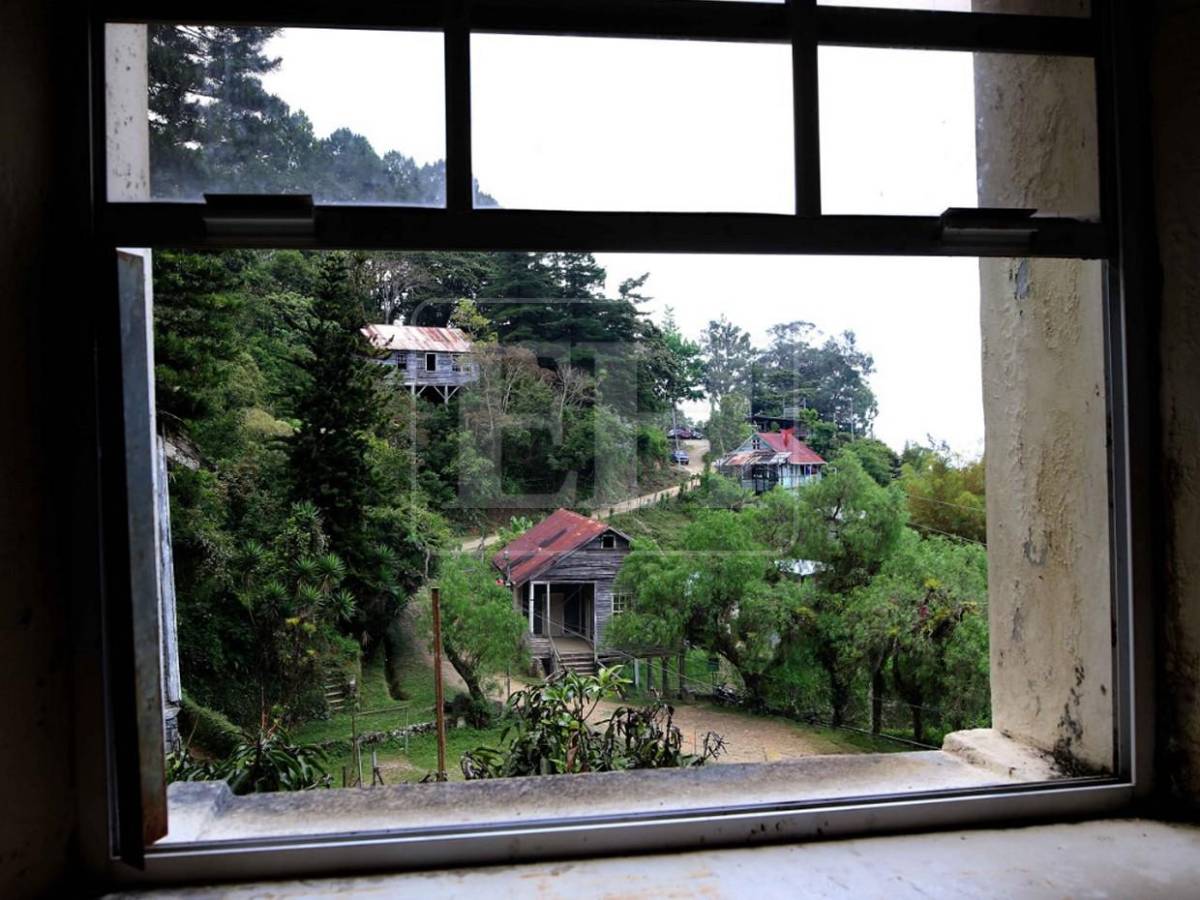 Calles de San Juancito, la aldea del Distrito Central donde el tiempo se detuvo