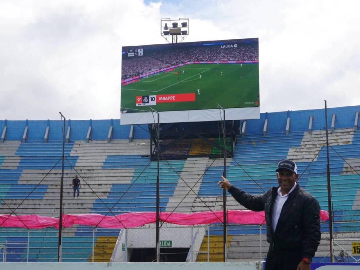 Un lujo total: Así quedó la moderna pantalla gigante en el estadio Nacional de Honduras