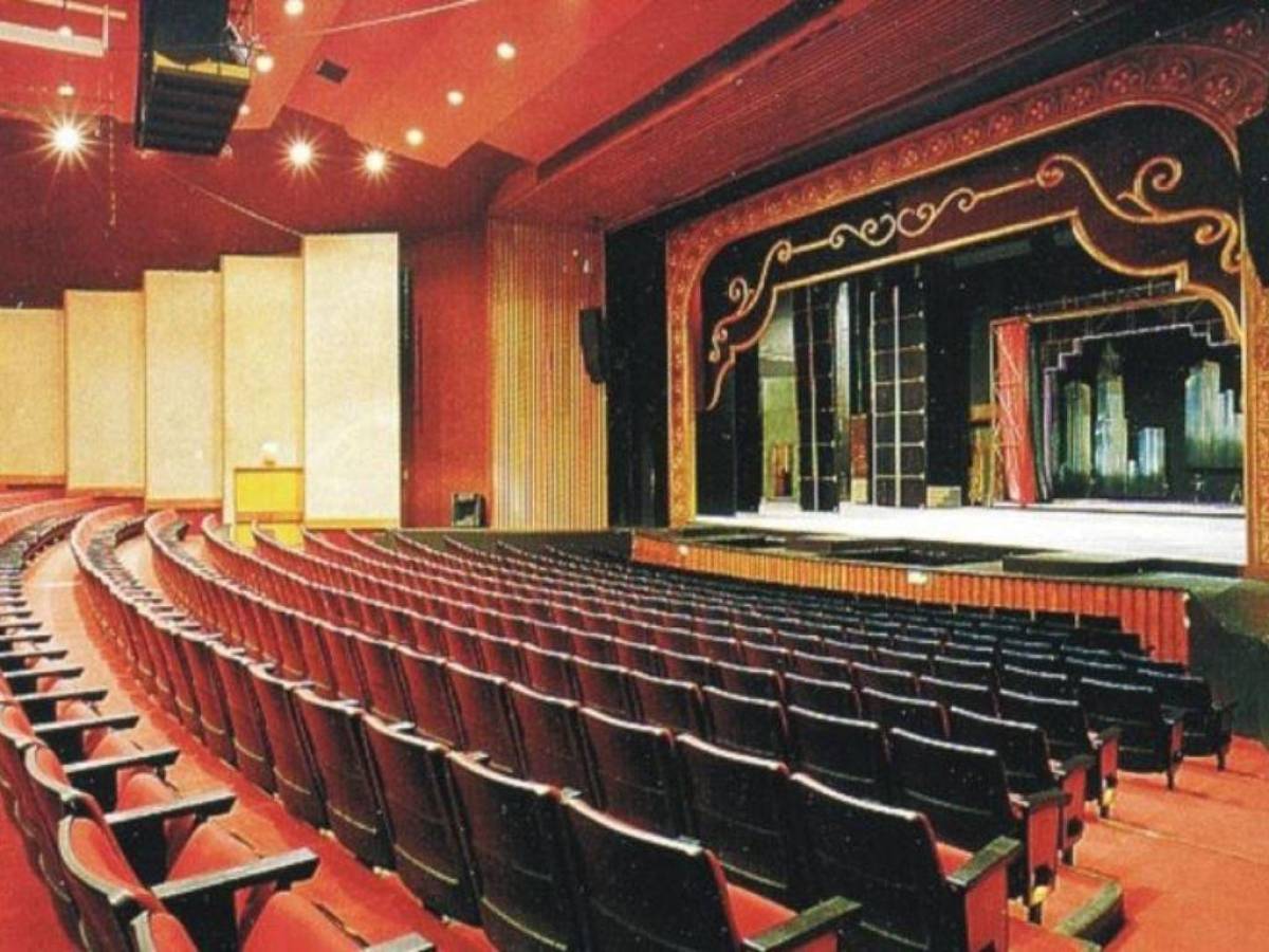 El teatro fue fundado en mayo de 1991.