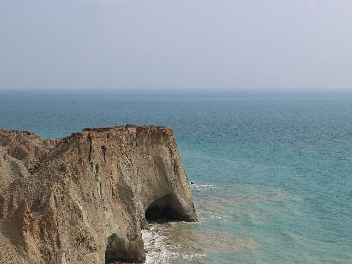 ¿Qué es el estrecho de Ormuz y por qué Donald Trump ha puesto su interés en él?