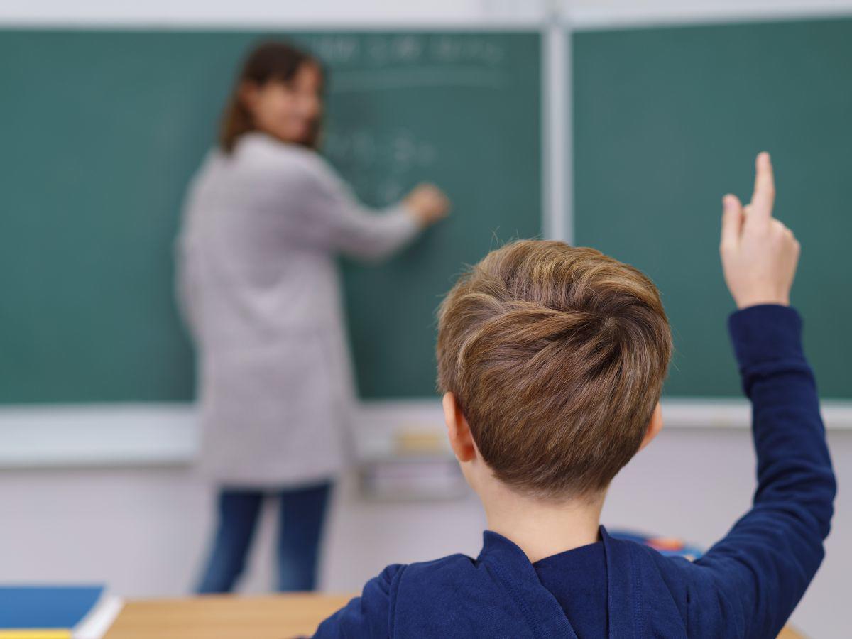 ¿Obedecer o cuestionar? Eduque a sus hijos de la mejor manera