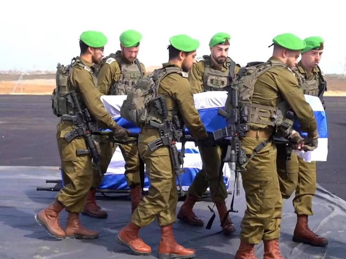 Shiri Bibas y sus pequeños, Ariel y Kfir, los cuerpos de rehenes entregados por Hamás Shiri Bibas y sus pequeños, Ariel y Kfir, los cuerpos de rehenes entregados por Hamás