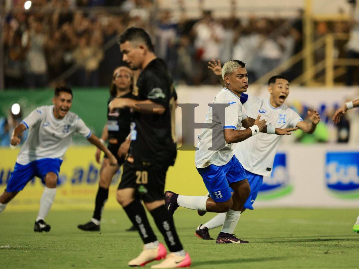 ¿Le propuso matrimonio? Así celebró Supremo con Milagro Flores su gol en juego de tiktokers