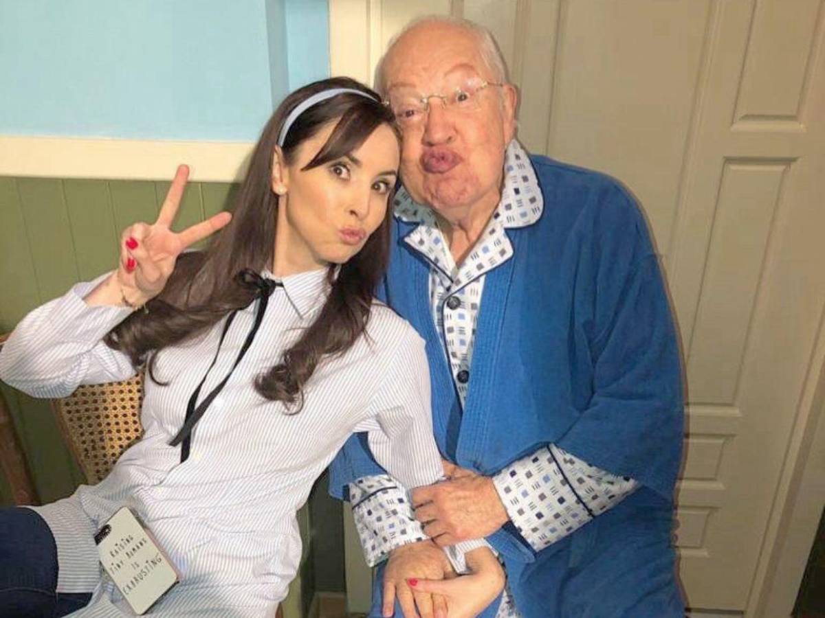 Actriz de Una familia de diez desmiente falsos rumores de su muerte por cáncer