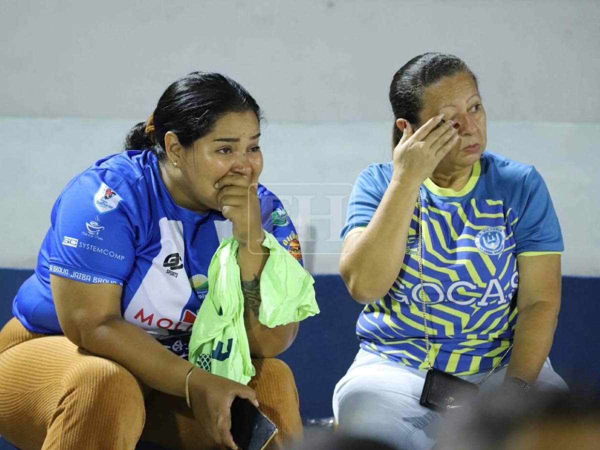 Llanto y tristeza: Las desgarradoras imágenes tras el descenso del Victoria