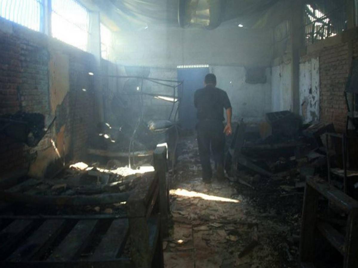 Cuando el fuego lo devoró todo: se cumplen 14 años del peor incendio carcelario en Honduras