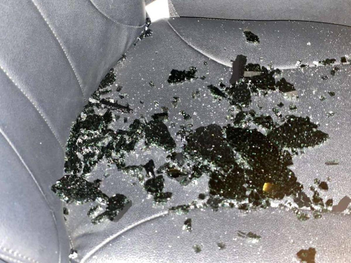 Reprochable: así quedó el bus de Olimpia tras ser atacado por aficionados de Alajuelense