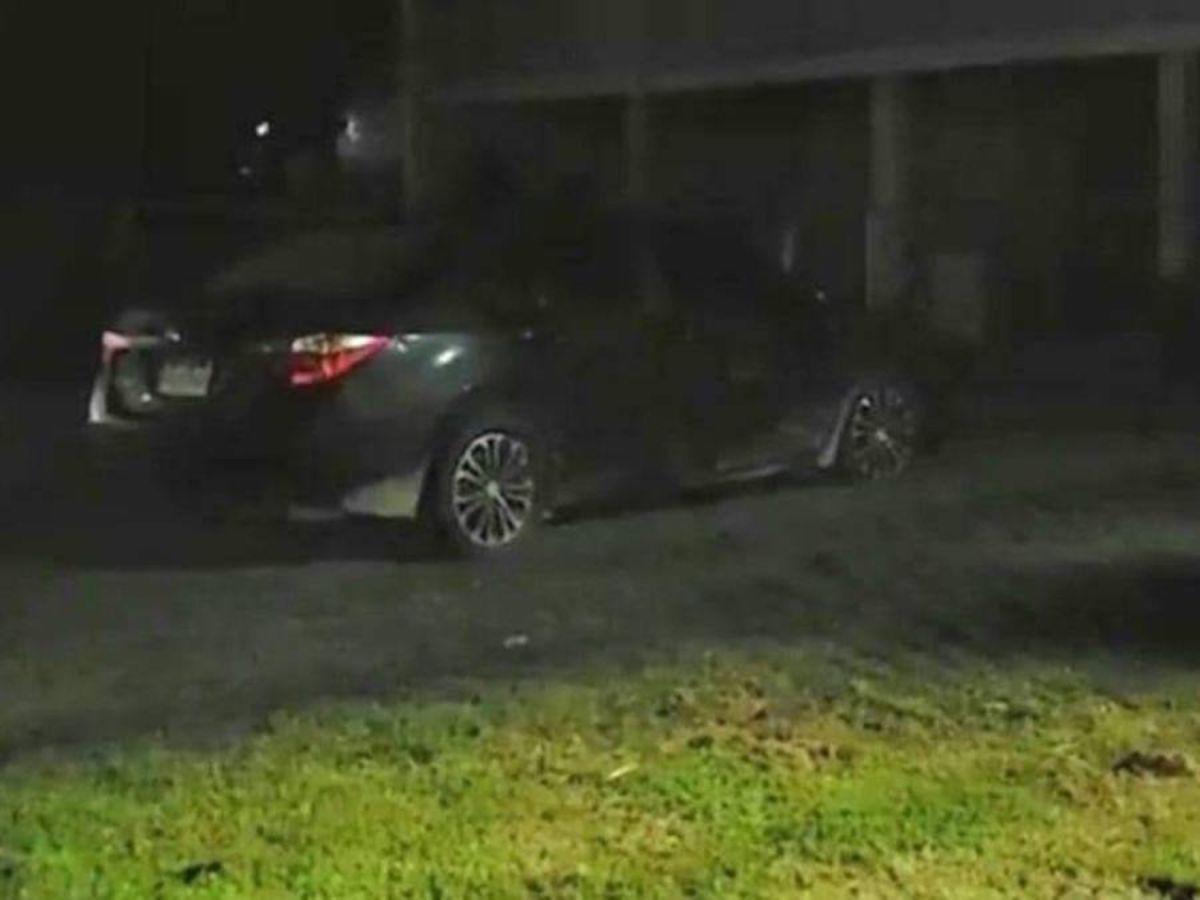 Así fue el traslado de los cuerpos de las amigas asesinadas en Roatán