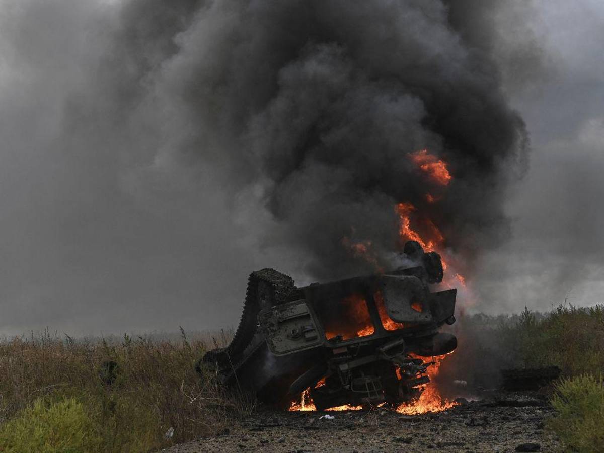 Pese al retroceso de las fuerzas rusas, el presidente Vladimir Putin no cree que la invasión haya sido un “error”, consideró este miércoles el jefe de gobierno alemán, Olaf Scholz, tras entrevistarse con el líder ruso.