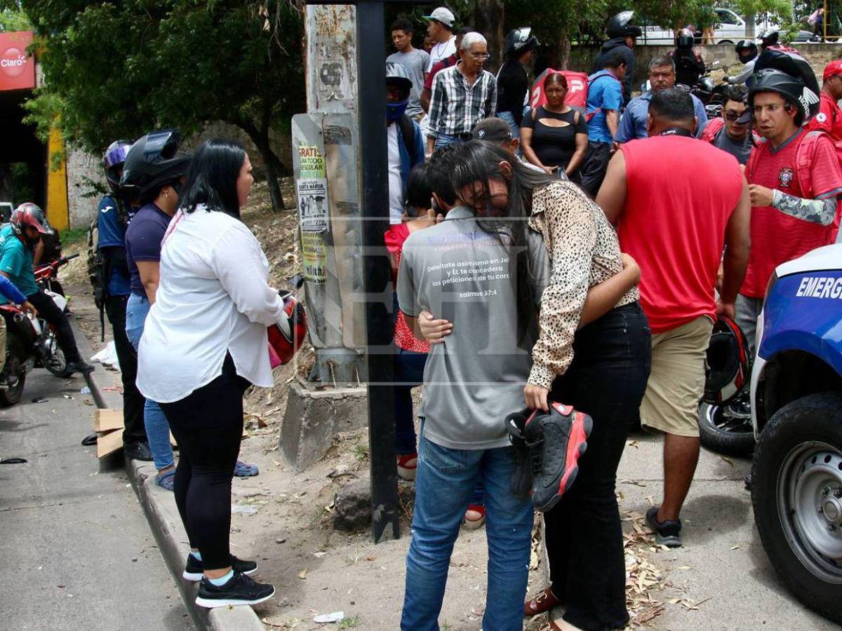 Por evitar atropellar una persona: motociclista queda muy herido en accidente en Tegucigalpa