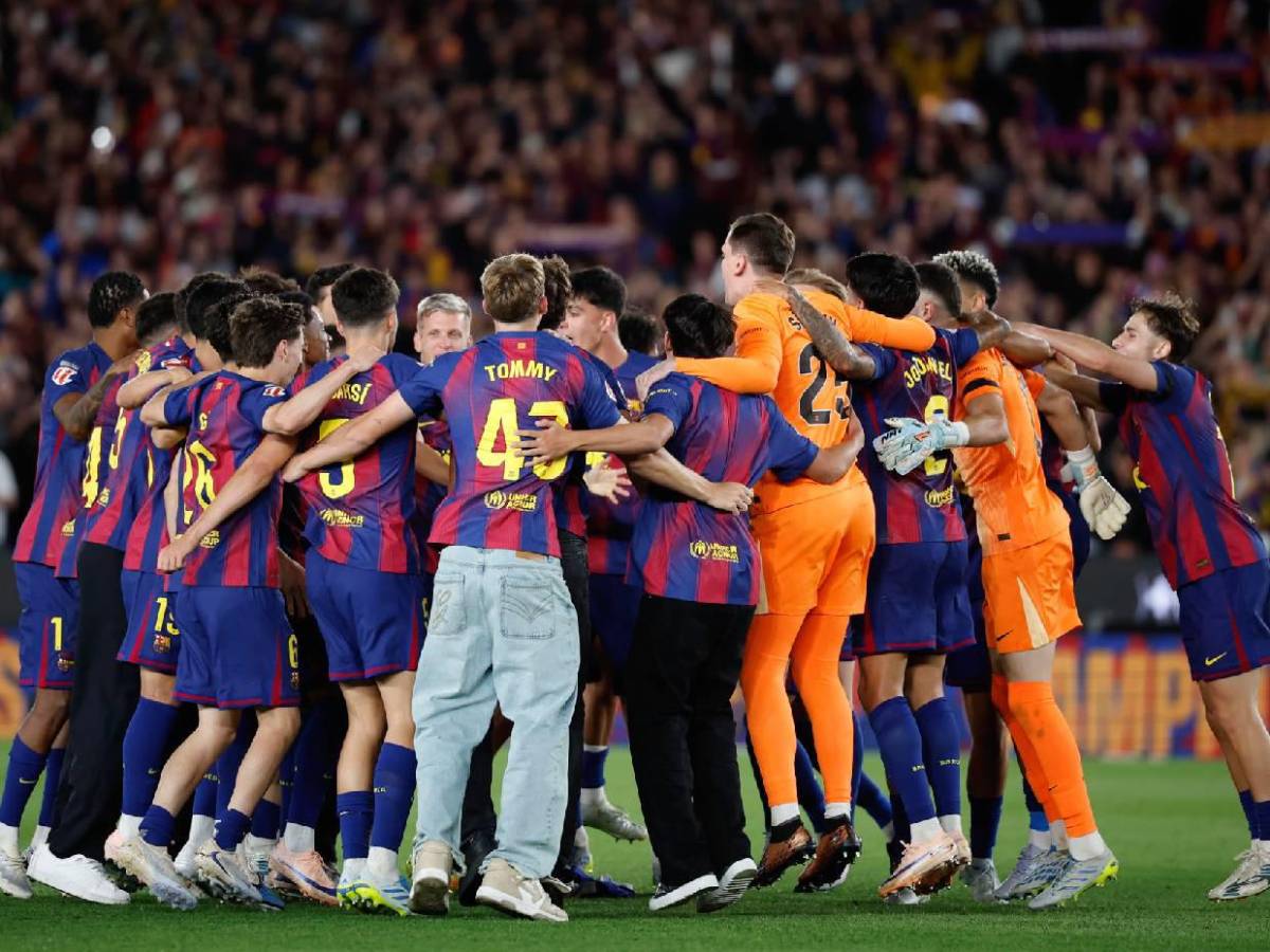 Burlas y festejo frente a su máximo enemigo: Así celebró el Barcelona un nuevo título en España