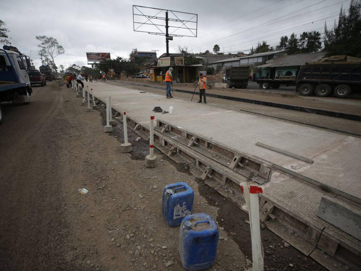 Un carril habilitado y fundición, así avanzan trabajos en salida a Danlí