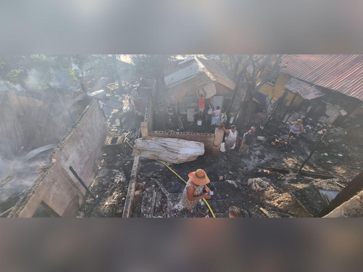 Así quedaron los negocios tras el siniestro.