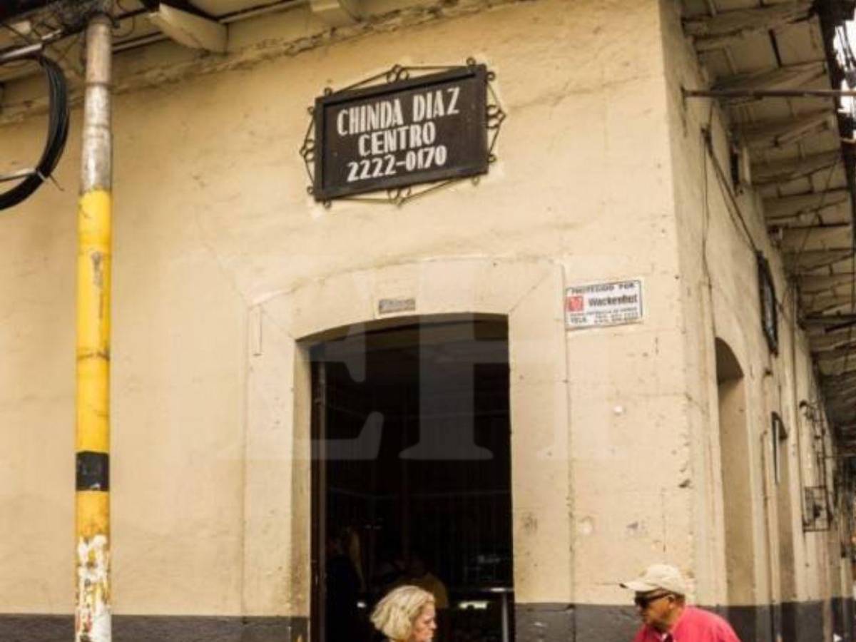 Más de 60 años de historia consumidos en 3 horas: así lucía el popular Chinda Díaz