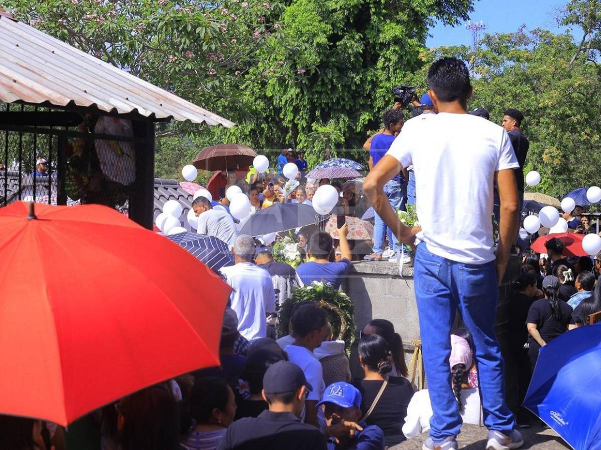 Doloroso último adiós al joven tiktoker Hernán Martínez en Cofradía