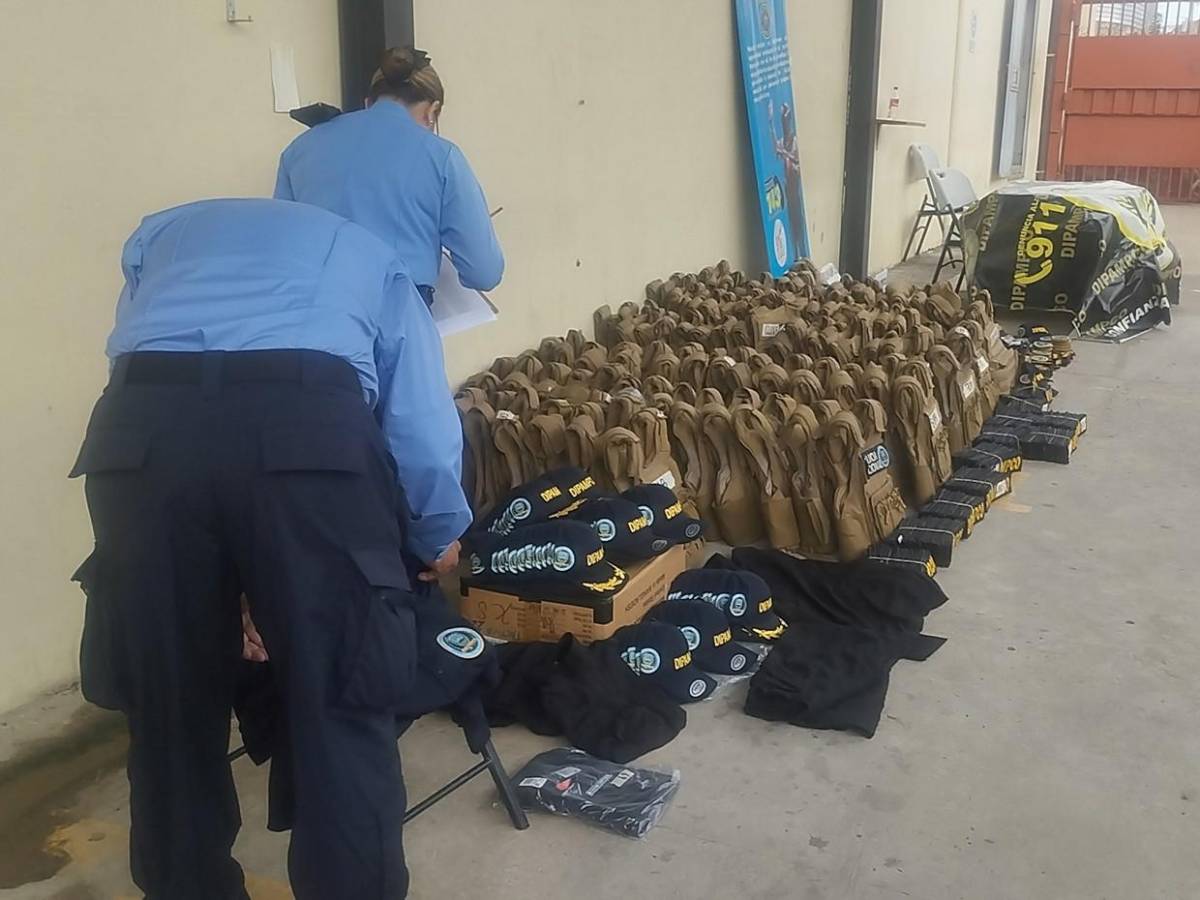 Policías no tienen permitido usar pasamontañas: inicia retiro de indumentaria de Dipampco