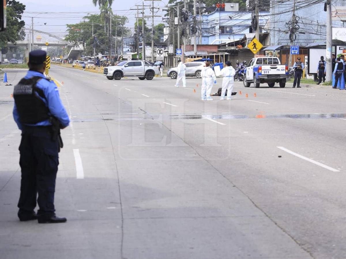 Dueño de moto robada alcanza a asaltantes y les dispara cuando cometían otro robo en SPS