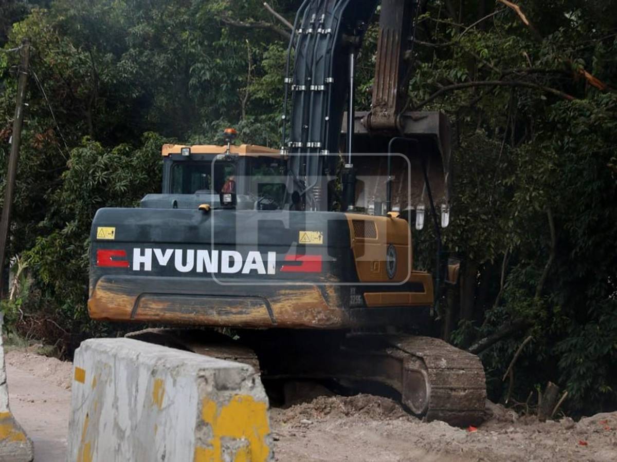 Así avanza demolición de viviendas en salida al sur para ampliación de carretera