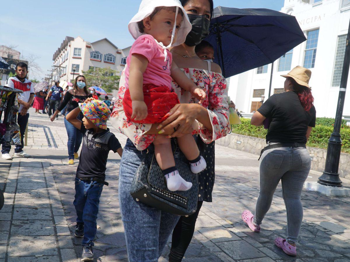 Casi un millón de mujeres son jefas de hogar en Honduras, según el INE