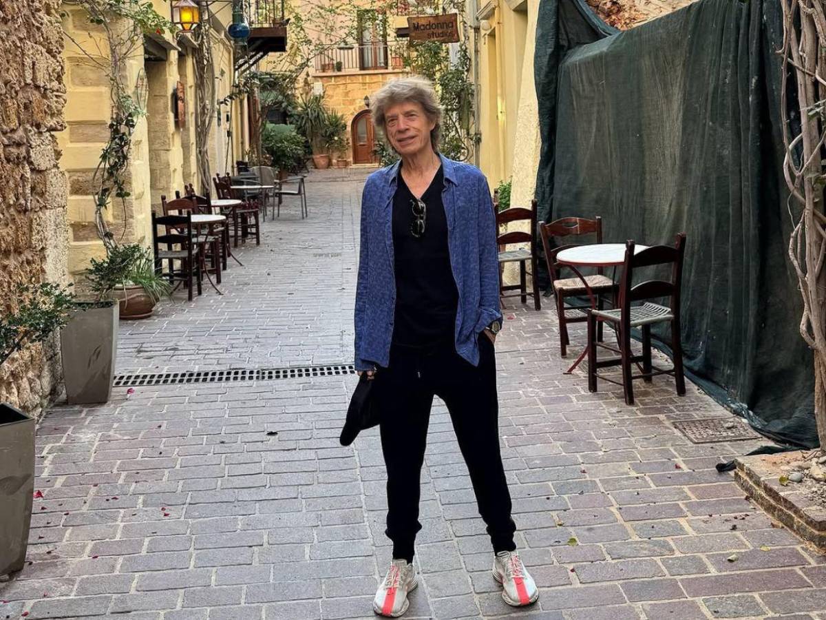 Dos veces al borde de la muerte: lo que la nueva biografía de los Rolling Stones cuenta sobre Mick Jagger