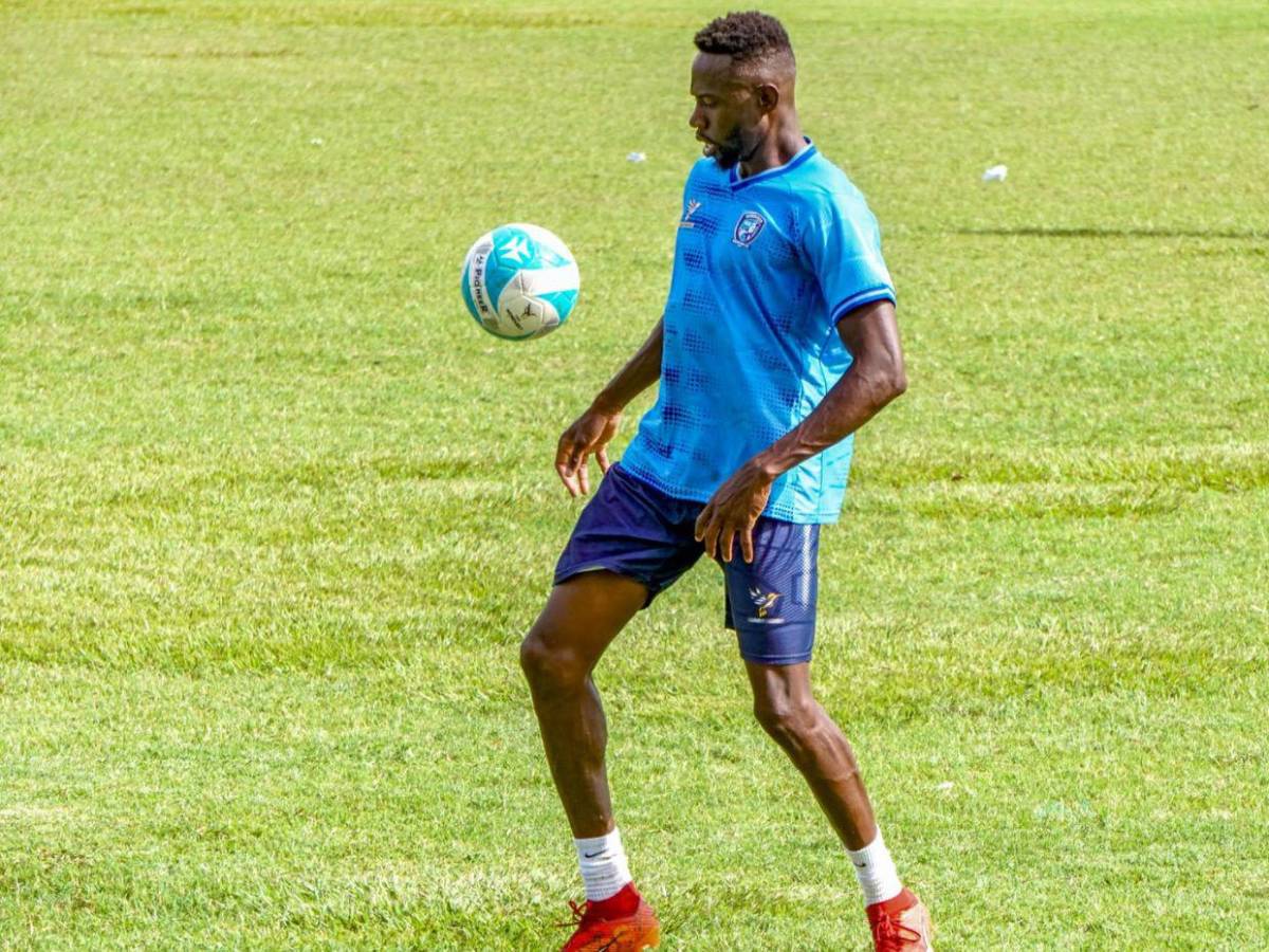 Fichajes: Tiktoker a la Liga Nacional, catracho se queda en Turquía y sorpresa con Keyrol Figueroa