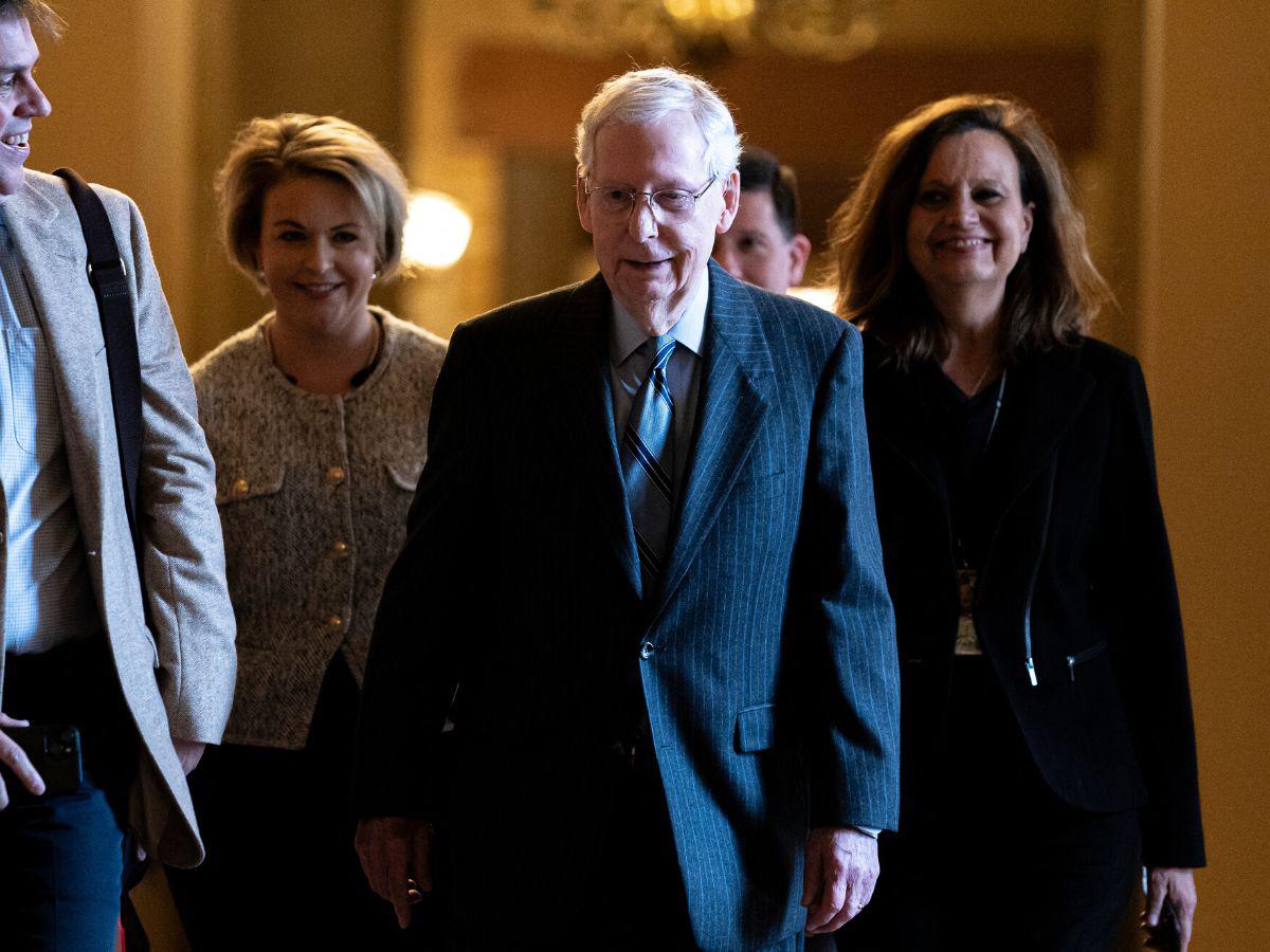 Mitch McConnell dejará cargo de líder de republicanos en el Senado