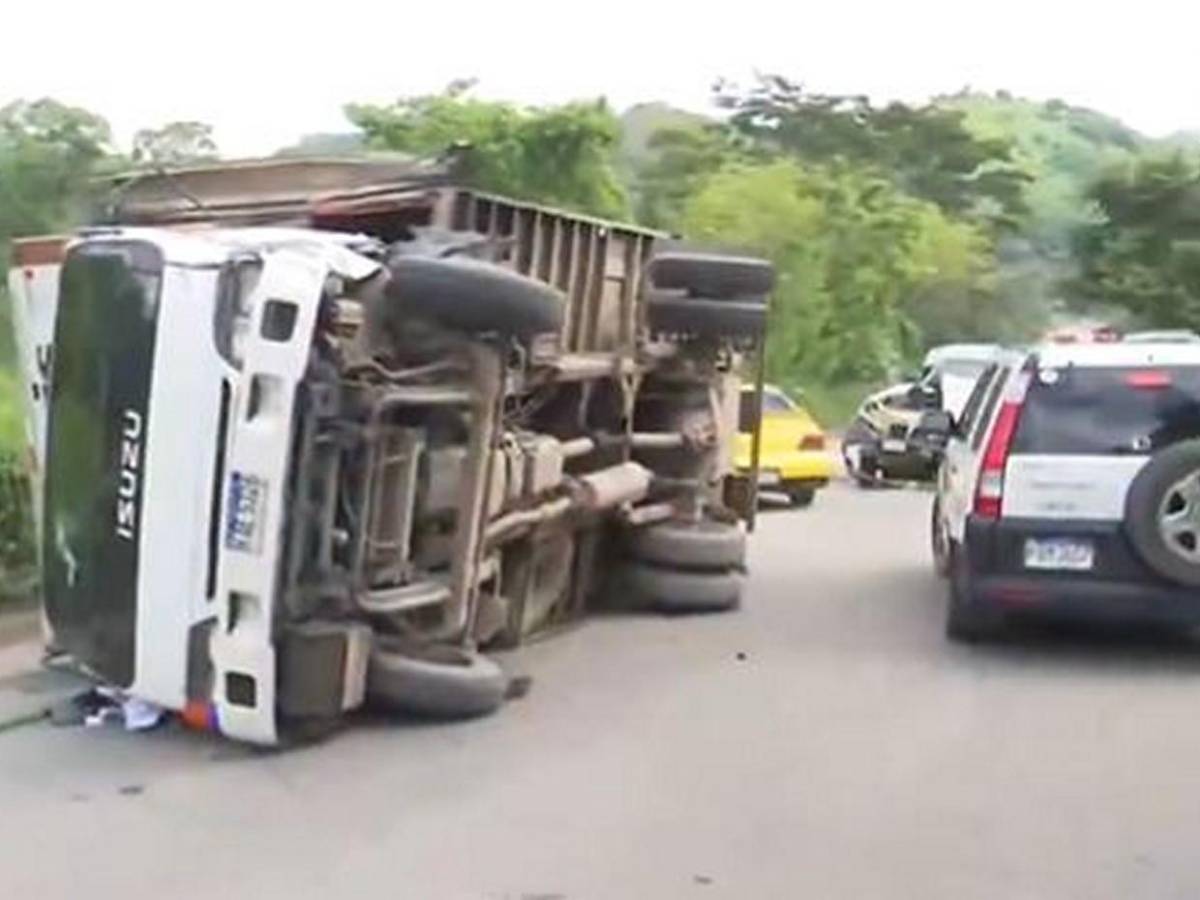 Las imágenes del fatal choque entre pick-up y camión en Cofradía