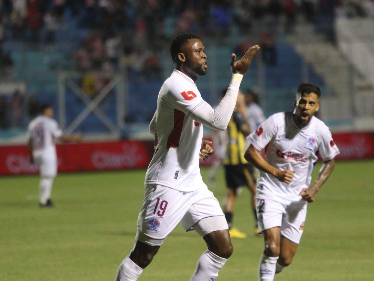 Olimpia humilla al Real España en el Estadio Nacional con un contundente 4-0