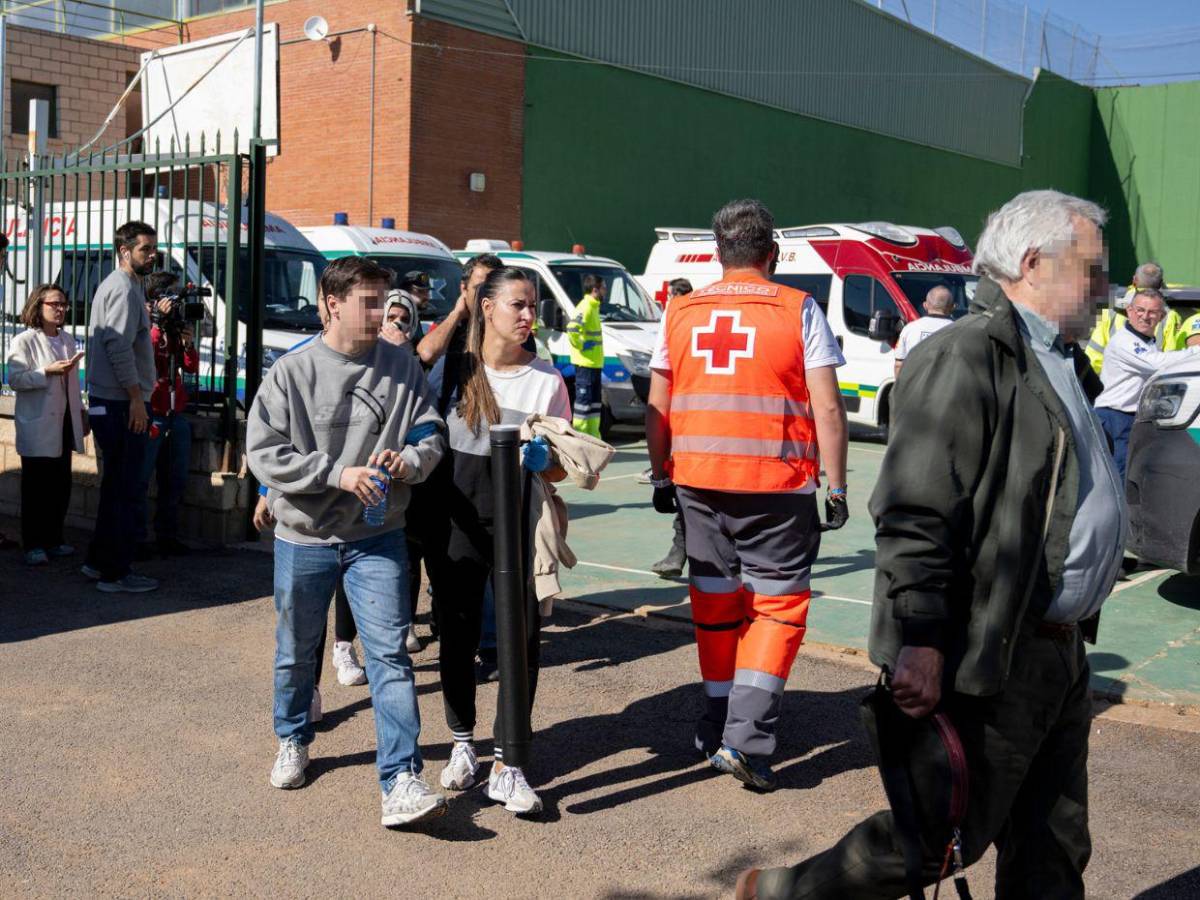 Sé que está ahí: familias mantienen la esperanza tras accidente de trenes en Toledo
