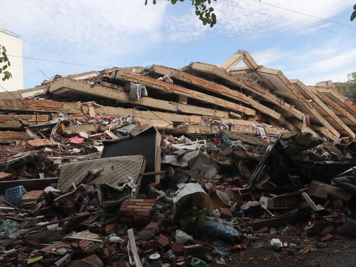 Las imágenes más impactantes a seis días de los terremotos en Venezuela