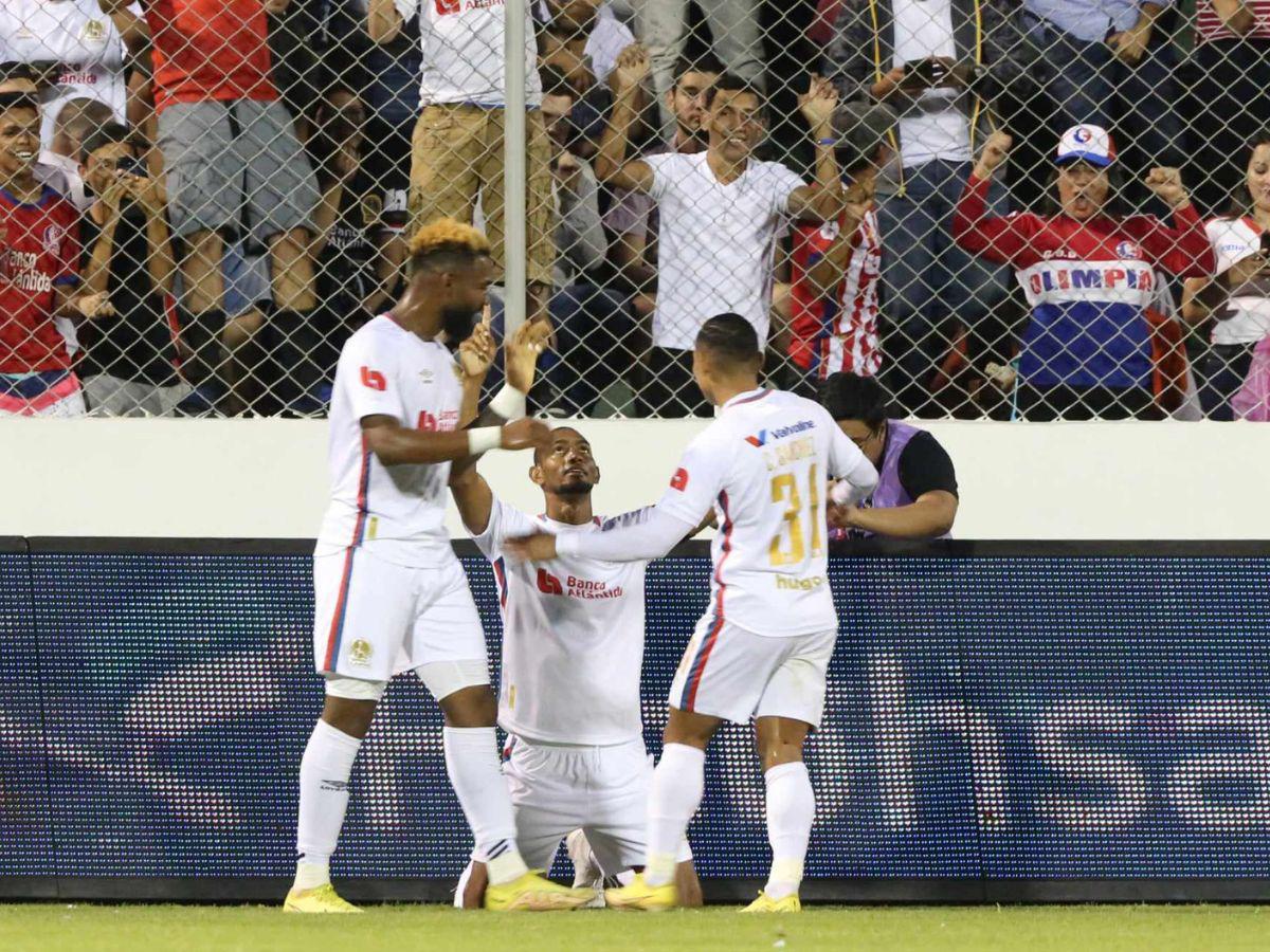 Así celebró Bengtson el gol que inauguró el marcador en Comayagua.