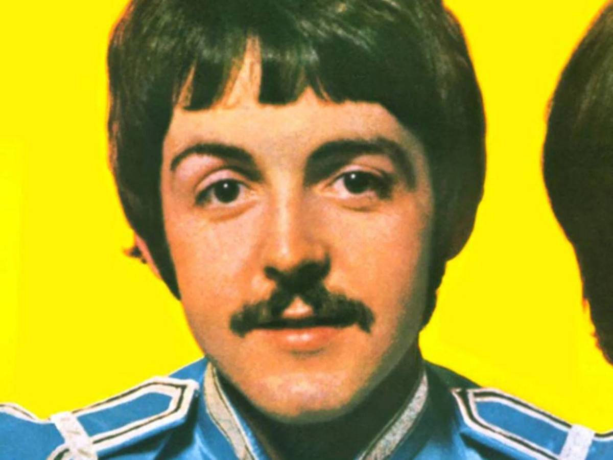 Paul, Harris, Josep y Barry, ellos son los nuevos Beatles Paul, Harris, Josep y Barry, ellos son los nuevos Beatles