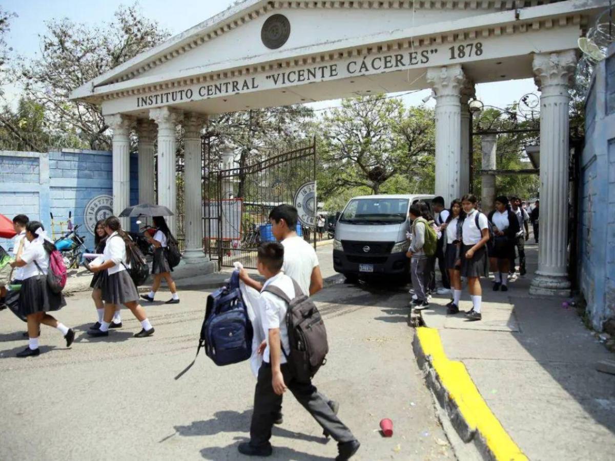 ¿Cuándo vuelven a clases los estudiantes tras el receso académico 2026?
