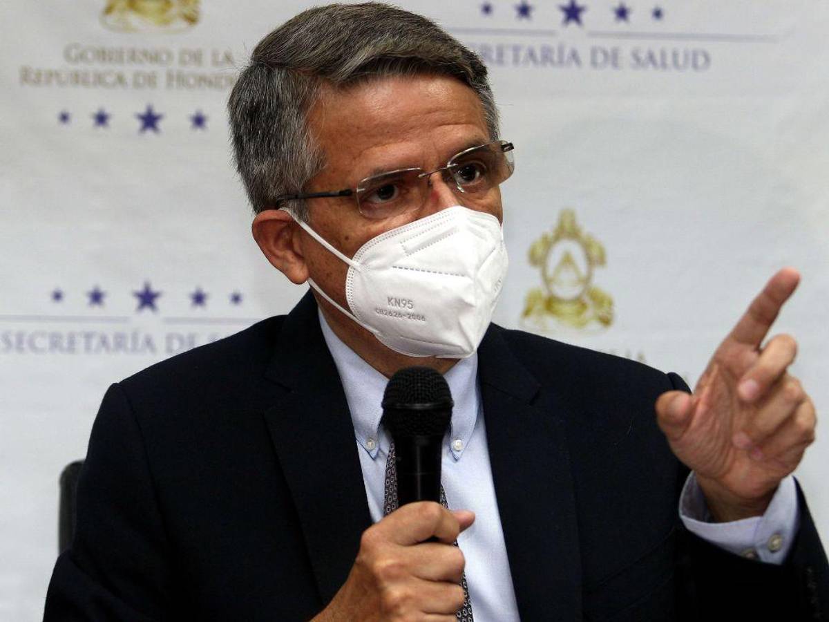 Ministro de Salud anuncia que rodarán cabezas en la Secretaría de Salud