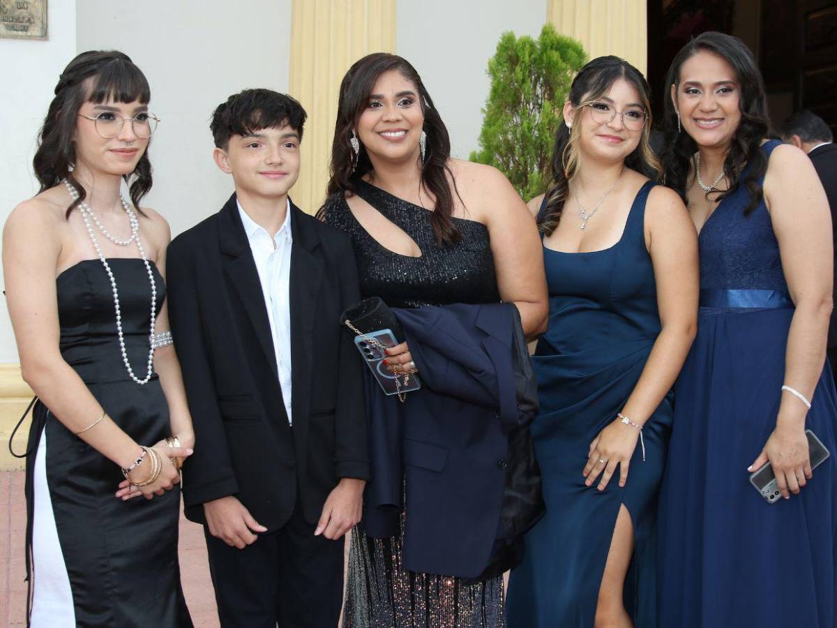 Natalie Acosta y Mario Cerna, una historia de amor para siempre