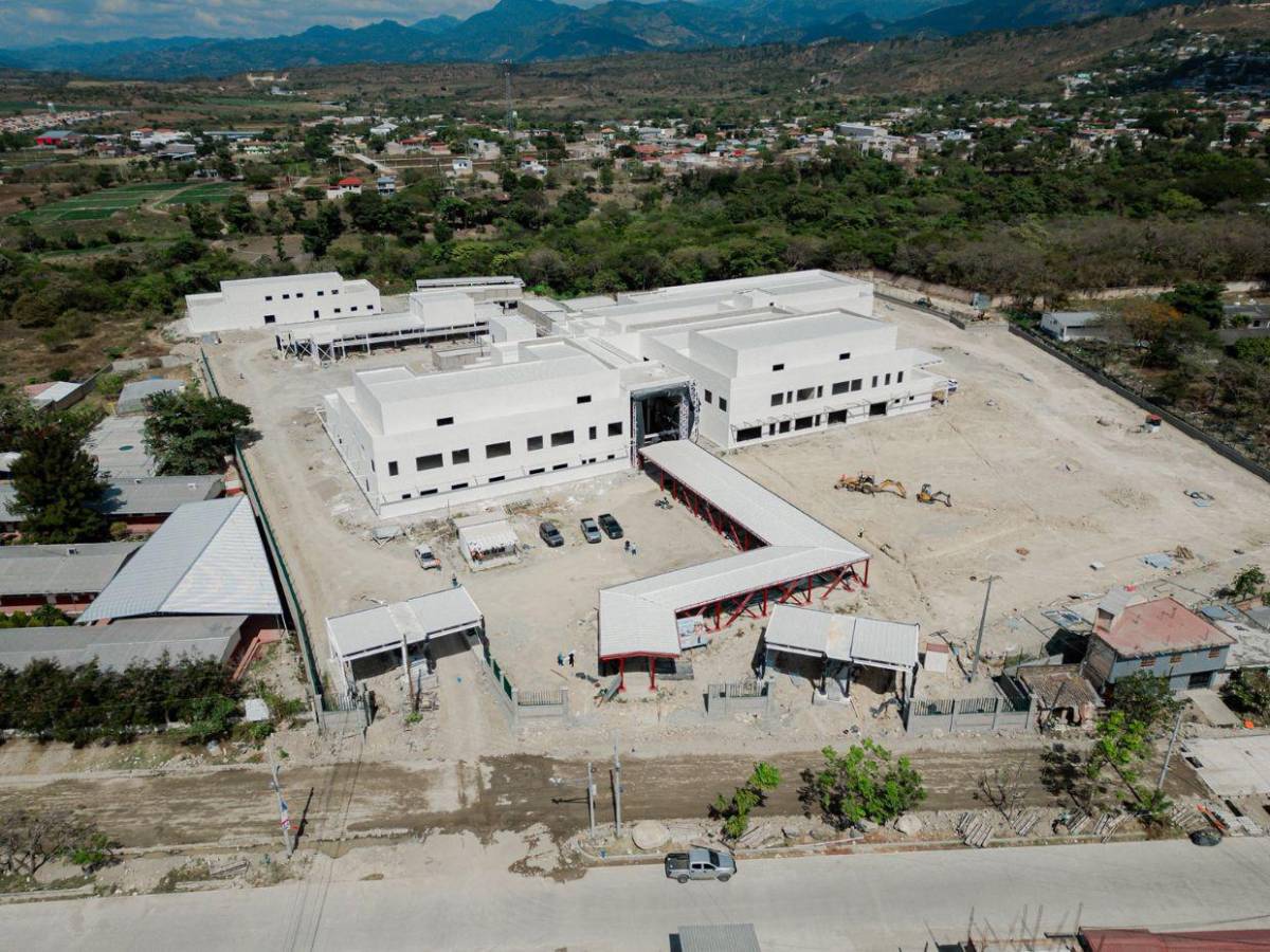 ¿Qué hará Nasry Asfura con los hospitales construidos por el gobierno y los que faltan?