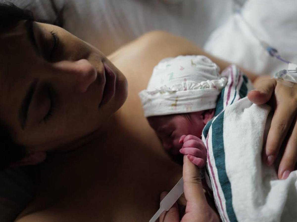 Así luce Ana Brenda a dos meses de dar a luz: “El músculo tiene memoria”