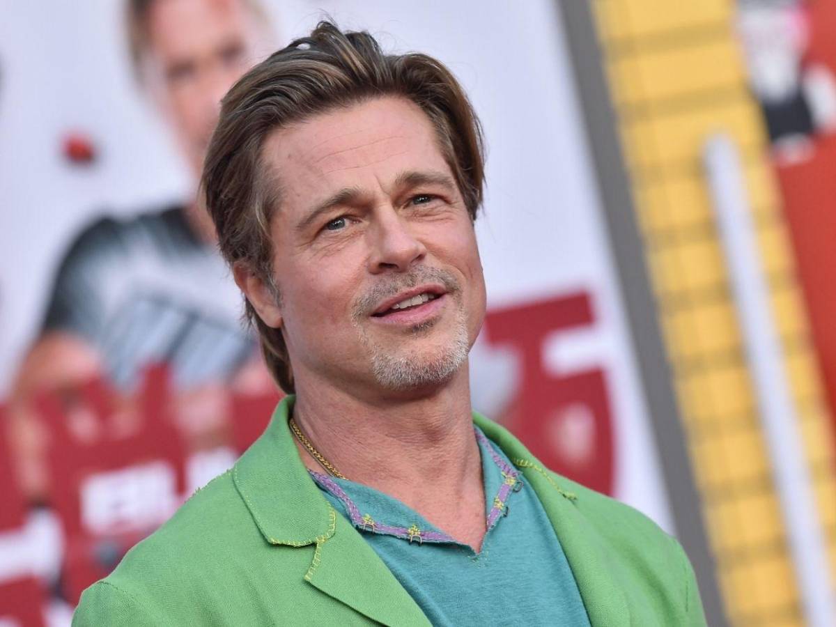 Mujer creyó tener una relación con Brad Pitt y fue a esperarlo al aeropuerto