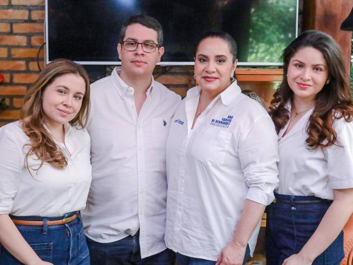 La familia de Ana García, la precandidata nacionalista y ex primera dama de Honduras