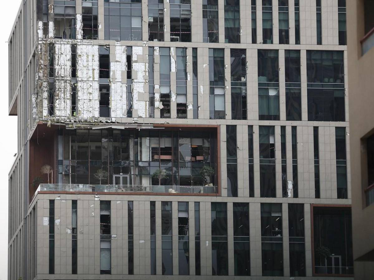 Los destrozos que han dejando los ataques con drones en rascacielos de Dubái