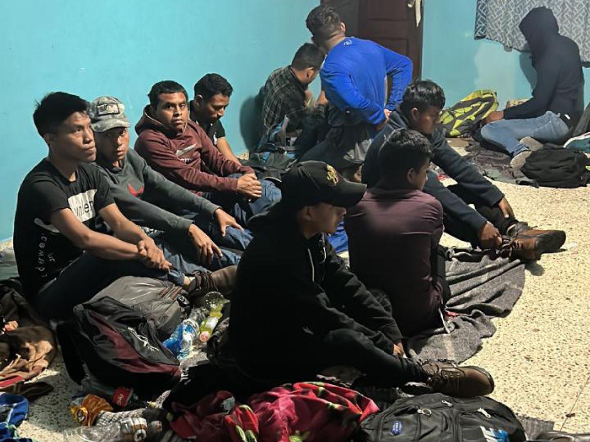 Rescatan a migrantes que estaban en poder de ‘coyotes’ en México; hay cuatro hondureños