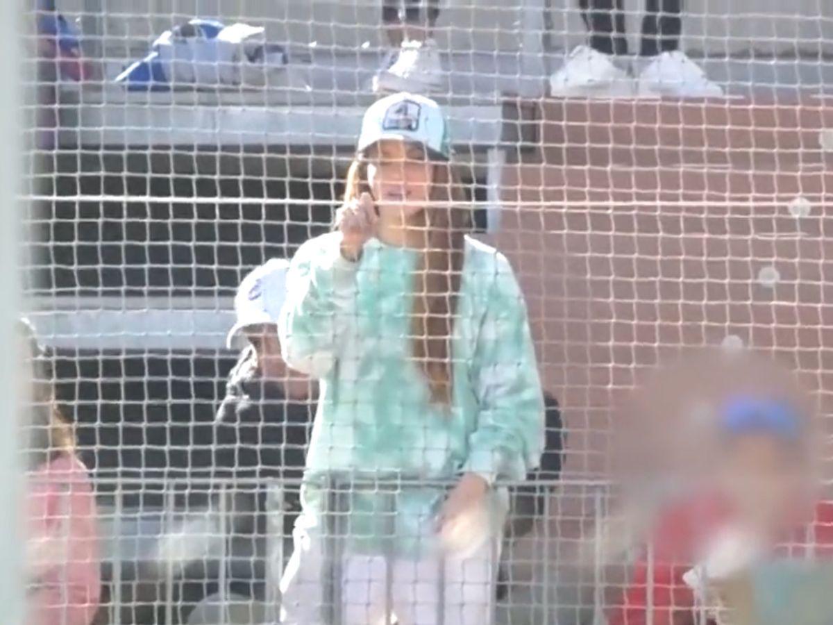 La seña que Shakira le habría hecho a Piqué durante partido de béisbol de Milan