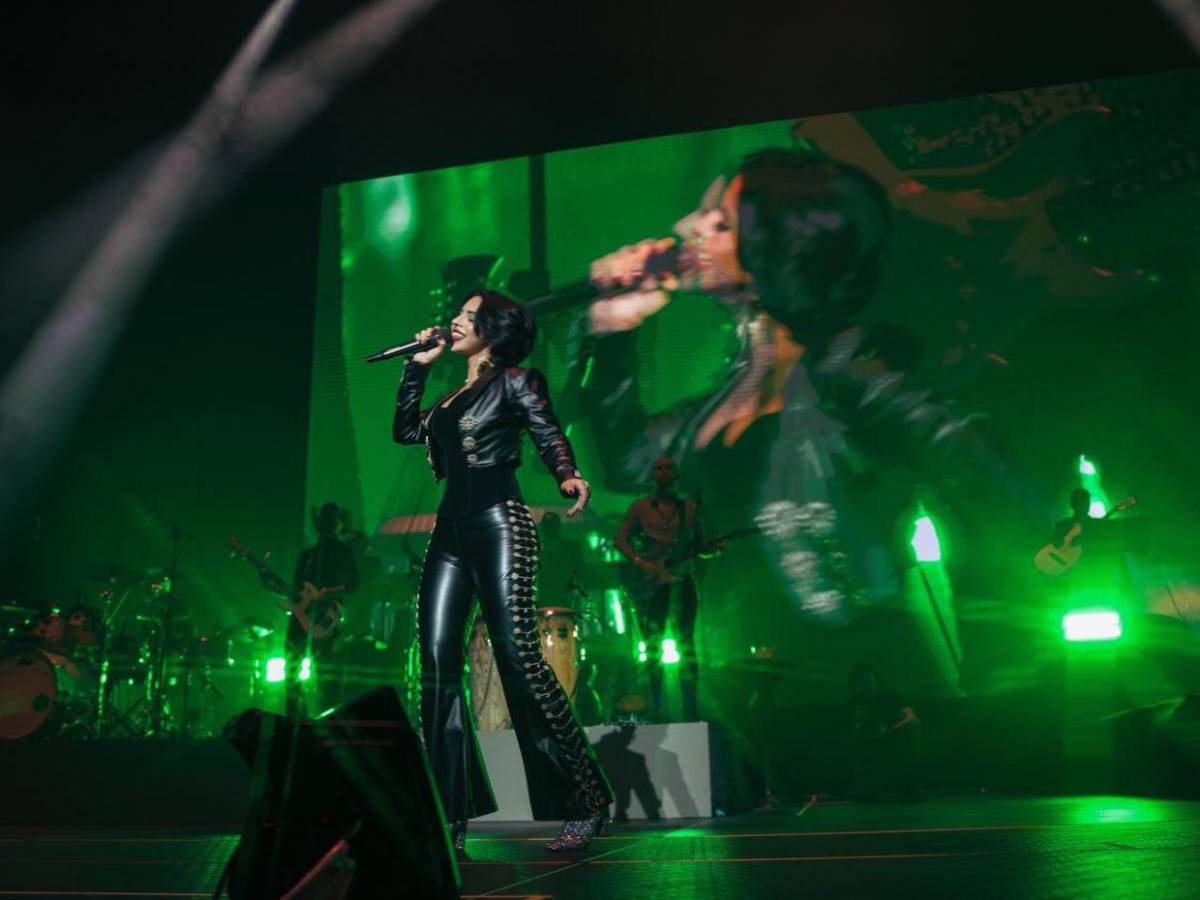 Ángela Aguilar explota por canción falsa: acusan a la IA de imitar su voz sin permiso