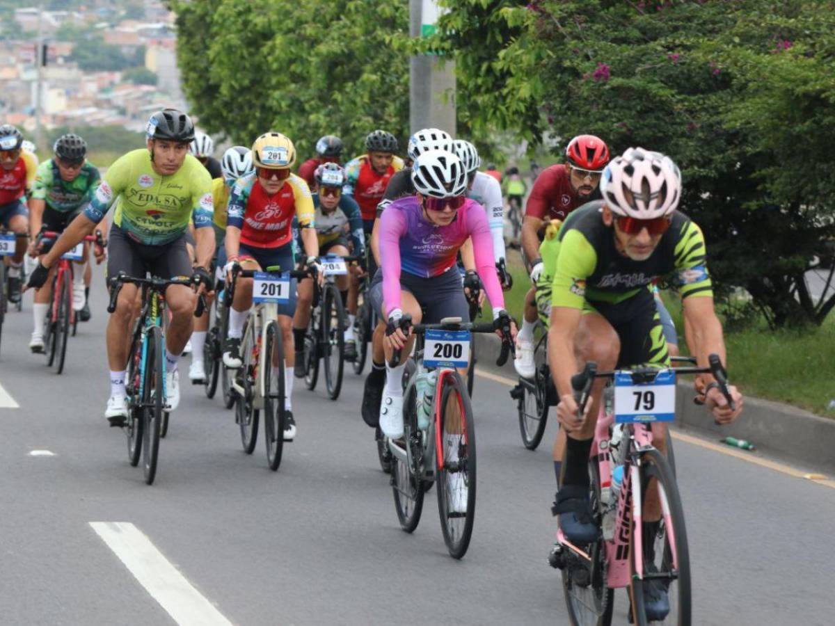 Hombres y mujeres de élite en la Vuelta EL HERALDO 2025