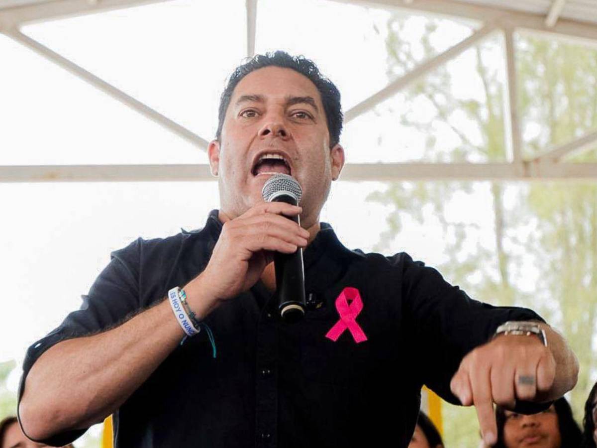 La razón por la que Juan Diego Zelaya viste de negro siempre; tiene que ver con el gobierno