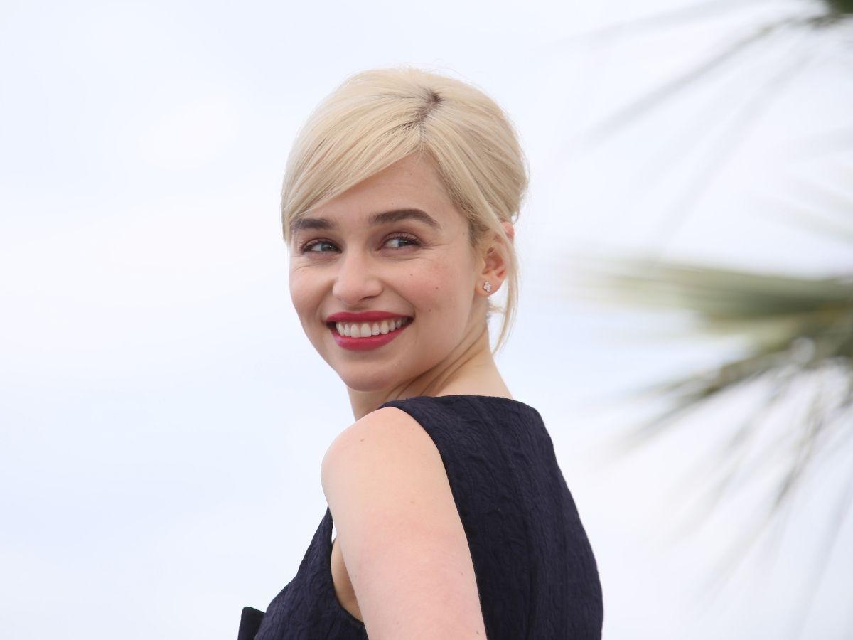 Emilia Clarke todavía no ha anunciado su participación en algún producto derivado de Game of Thrones.