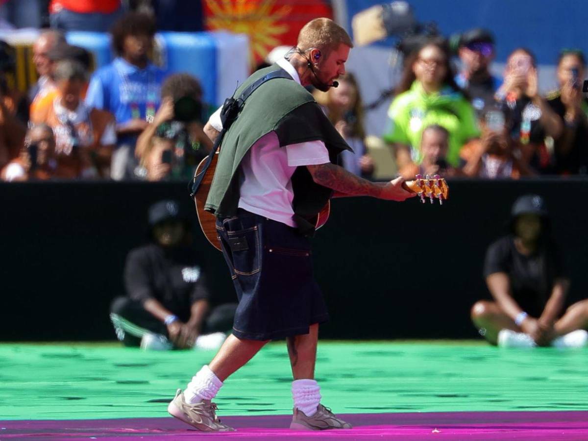 Once minutos de show y media hora de espera, así fue el entretiempo del Mundial